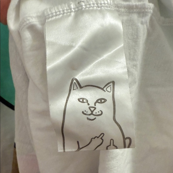 Ripndip Graphic Cat T-Shirt with Bold Design - Picture 3 of 6